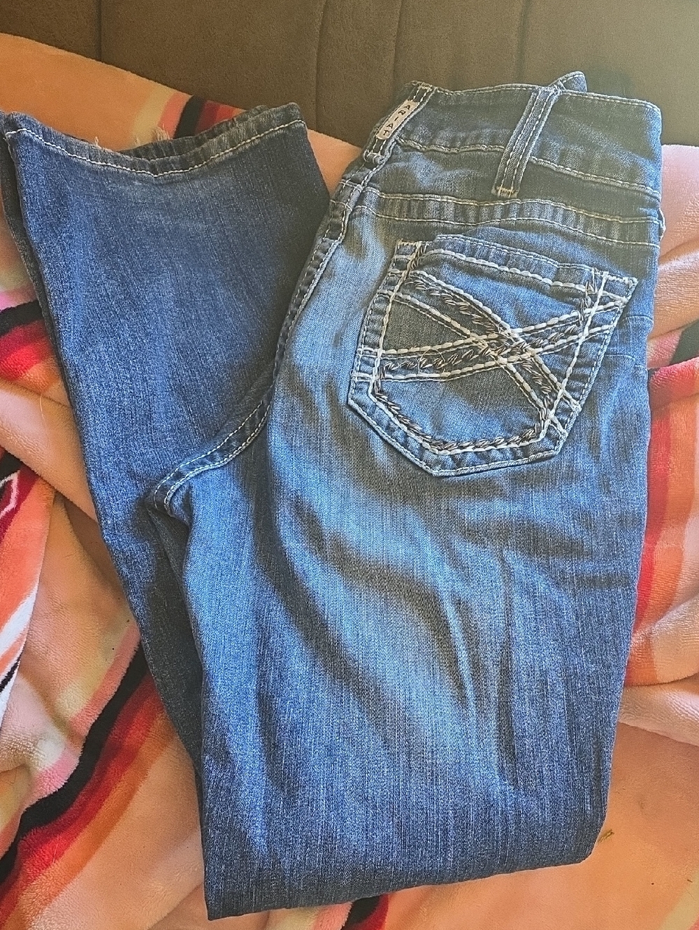 Ariat Women's Medium Blue Boot Cut Jeans with Contrast Pocket Stitching. 32R